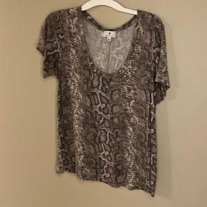 altard state oversized snake skin tee